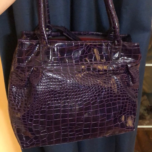 Purple purse - Picture 2 of 4